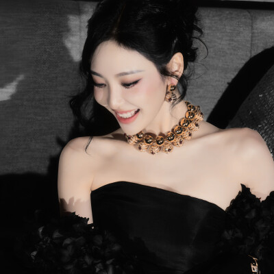 宁艺卓微调可二改 注明陈文嘉