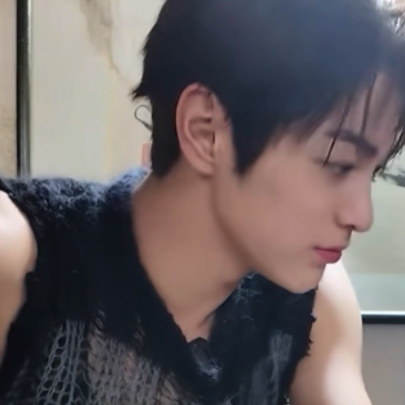 渐渐生出一种别样的情愫