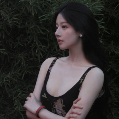 雅雅的图（拿图收藏点赞关注 白嫖滚）