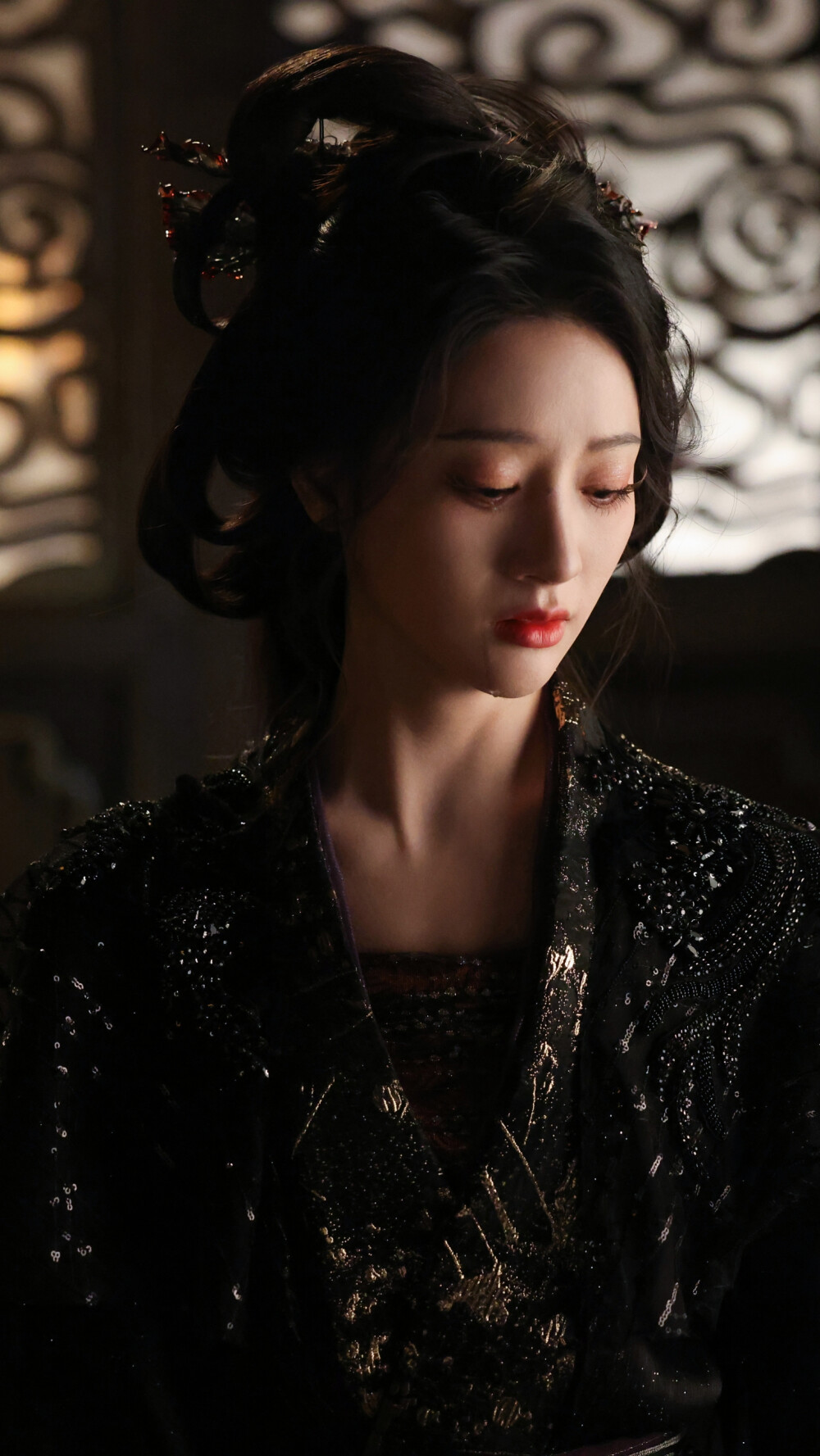 入青云 浮月 朱丽岚