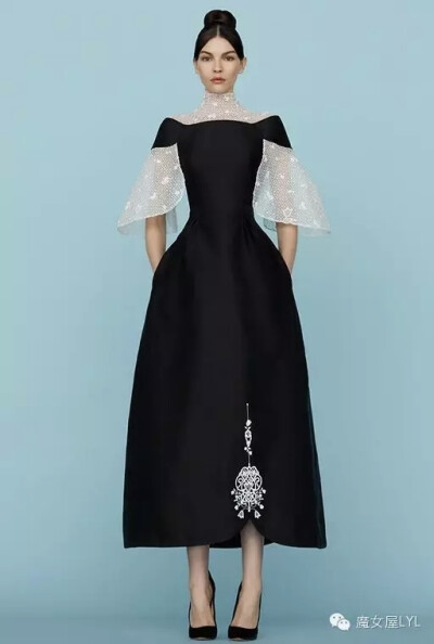 俄罗斯设计师优丽亚娜 瑟吉安科Ulyana Sergeenko Spring 2015 Couture