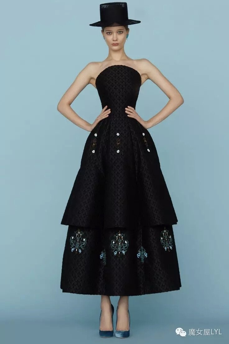 俄罗斯设计师优丽亚娜 瑟吉安科Ulyana Sergeenko Spring 2015 Couture