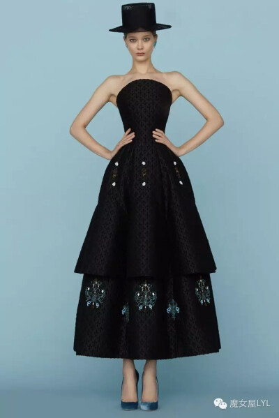 俄罗斯设计师优丽亚娜 瑟吉安科Ulyana Sergeenko Spring 2015 Couture