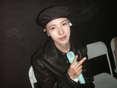 黄仁俊微博更新