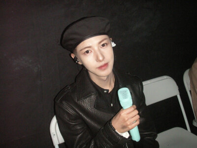 黄仁俊微博更新