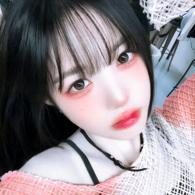 ✌︎˶╹ꇴ╹˶✌︎