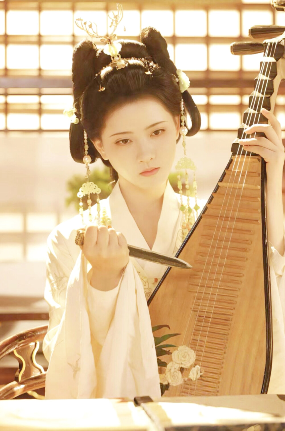 山有木兮木有枝 江初月