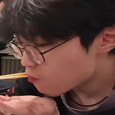 请大家多多关心我们drx的flashback选手