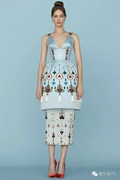 俄罗斯设计师优丽亚娜 瑟吉安科Ulyana Sergeenko Spring 2015 Couture