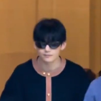 金金金金！金泰亨