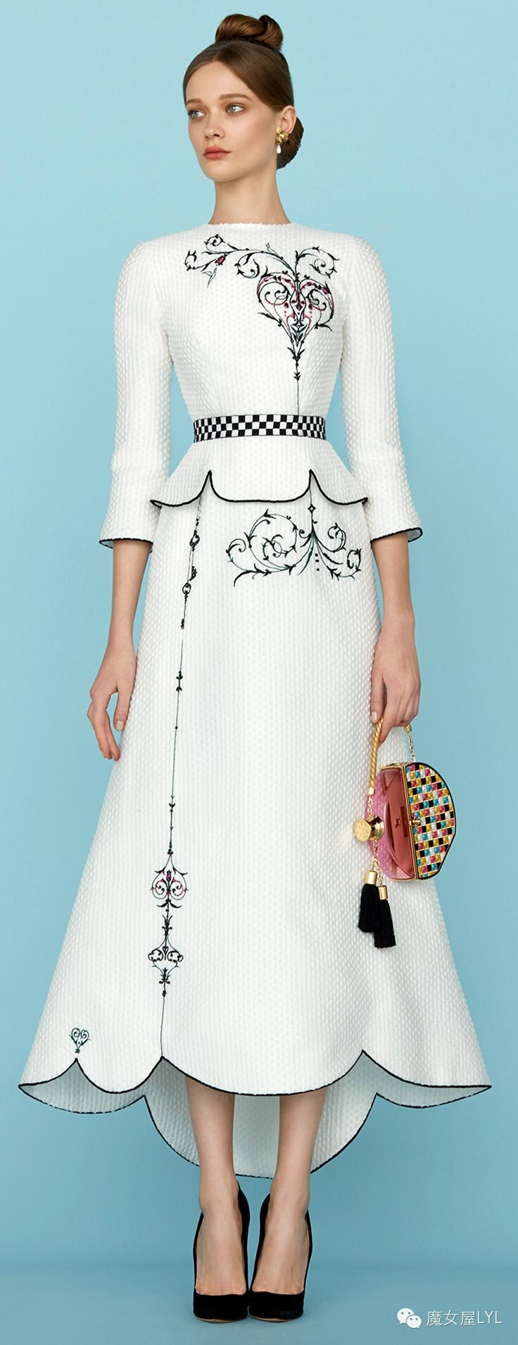 俄罗斯设计师优丽亚娜 瑟吉安科Ulyana Sergeenko Spring 2015 Couture