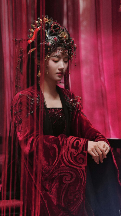 入青云 明意 卢昱晓