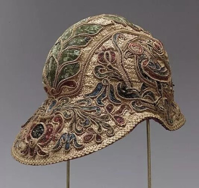 十六世纪的西班牙刺绣头盔