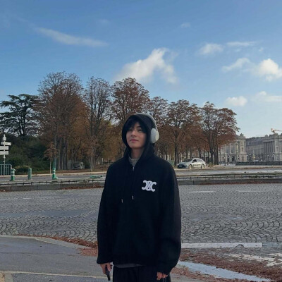 金金金金！金泰亨