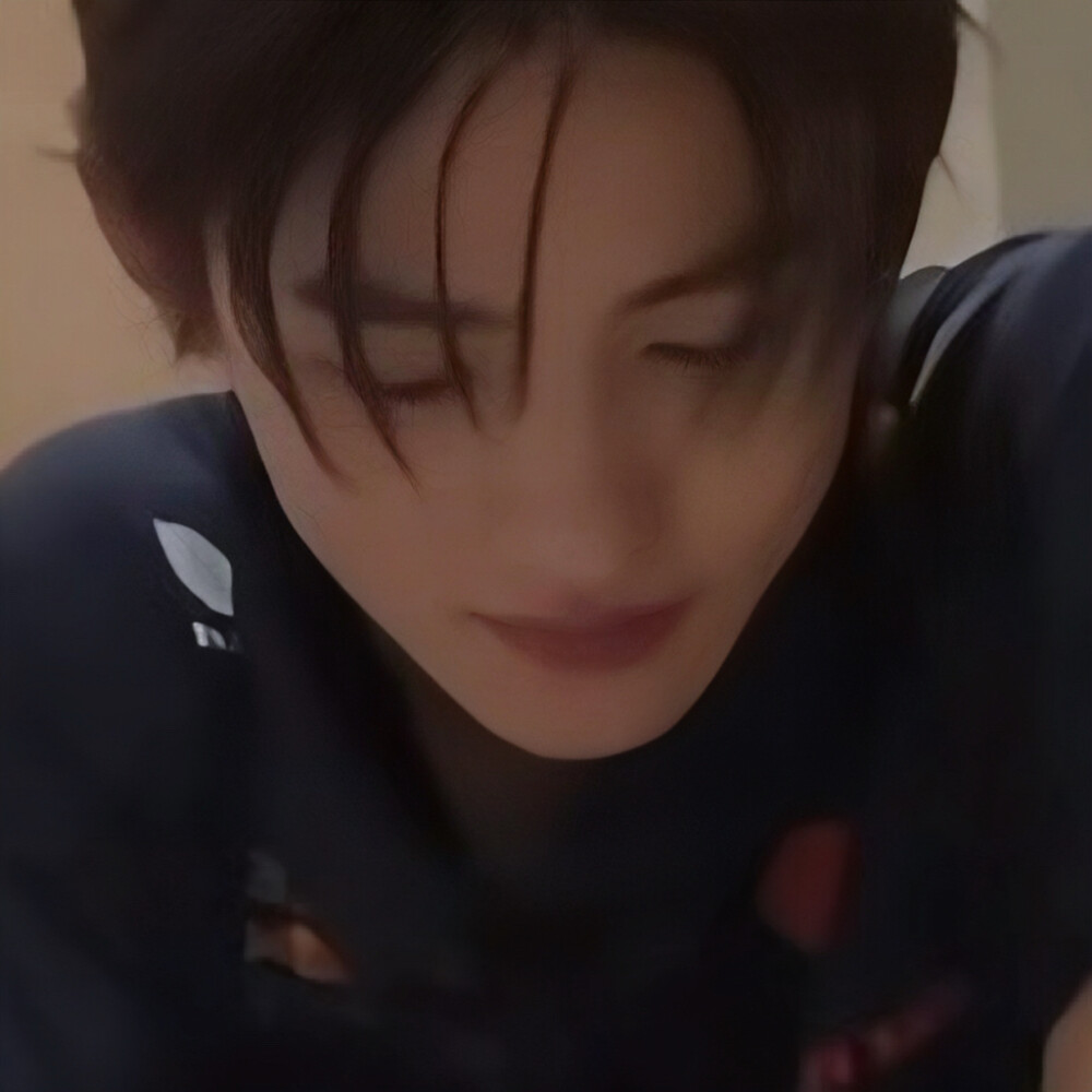 严成玹你的刘海为啥这样