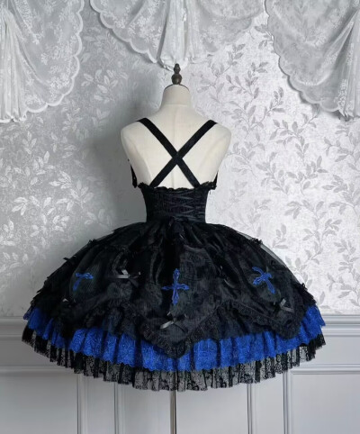 有被种草到这条，也是开定啦，好喜欢这个蓝色，真的好好看
#lo安利 #lo #lolita安利 