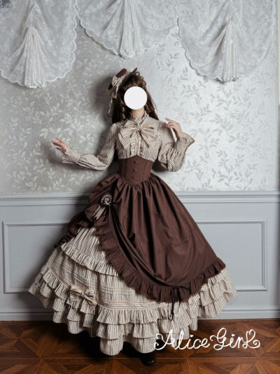 这么美貌的小裙子就问谁不心动啊！
也是被狠狠种草到了