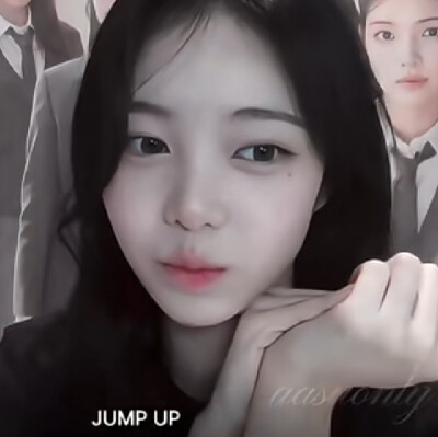 我每天就对着这个女孩母爱泛滥