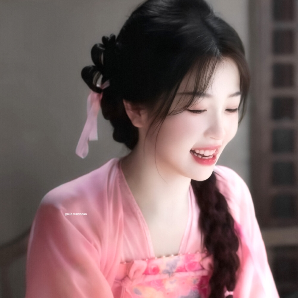 微光在窗外 有虞书欣来~ ^_^