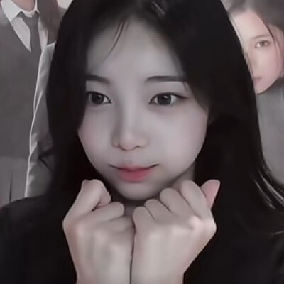 我每天就对着这个女孩母爱泛滥