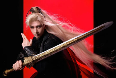 成毅金发王权富贵/天地剑心