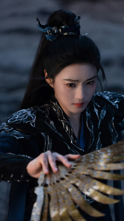 入青云 明意 卢昱晓