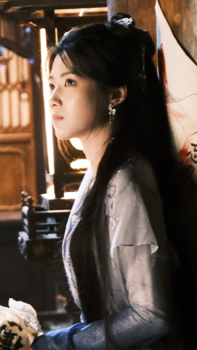 入青云 明意 卢昱晓