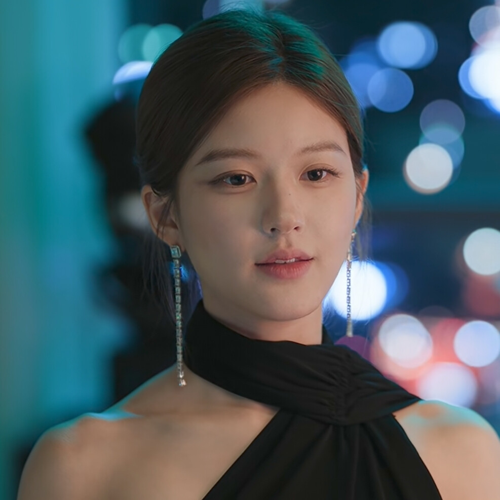 赵露思
许我耀眼