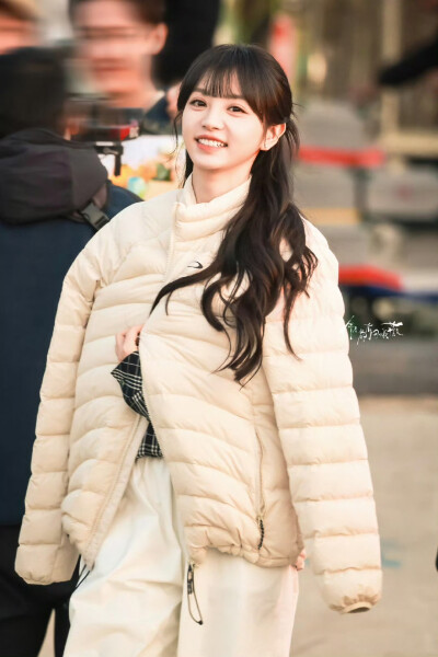 cr.年年都有田曦薇