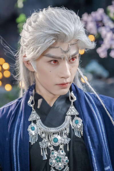 穿书后我意外攻略了苗疆少年 阿九