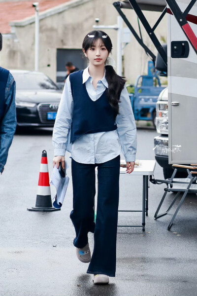 cr.年年都有田曦薇