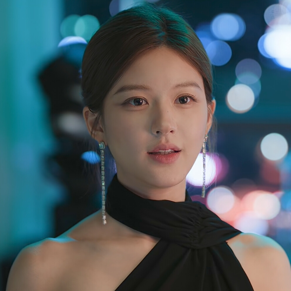 赵露思
许我耀眼