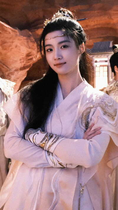 入青云 明意 卢昱晓