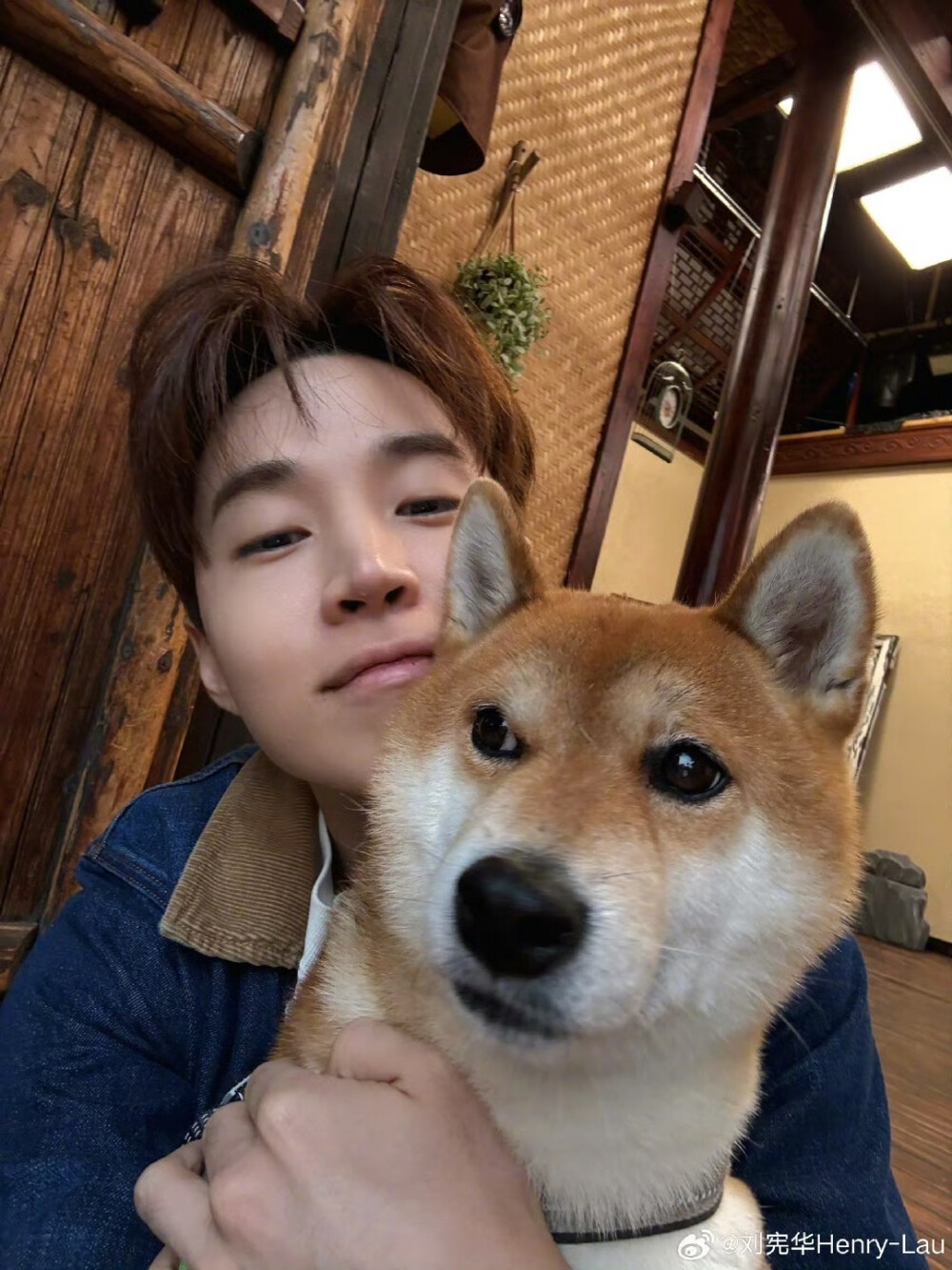 刘宪华Henry-Lau：
好久不见，就多拍几张吧