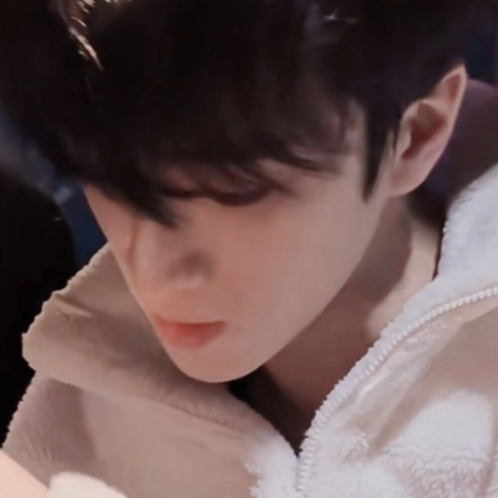 好美的一个乐乐