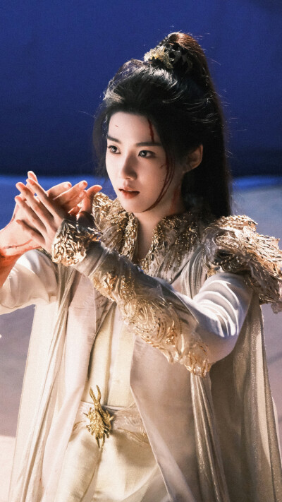 入青云 明意 卢昱晓