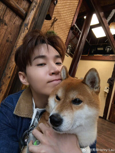 刘宪华Henry-Lau：
好久不见，就多拍几张吧