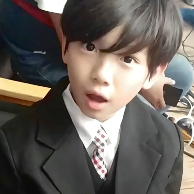 我只是想亲亲你！