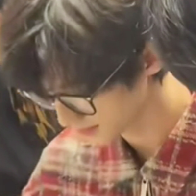 赖伟明这个眼镜男，，