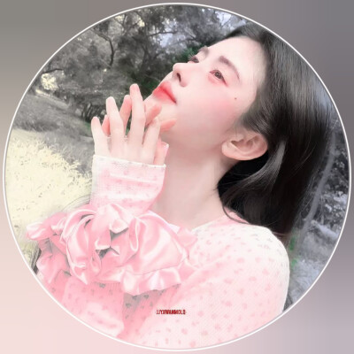 鞠婧祎圆框头像