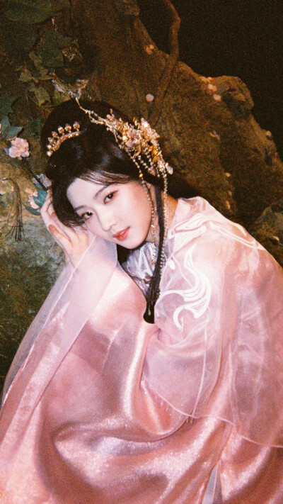 入青云 明意 卢昱晓