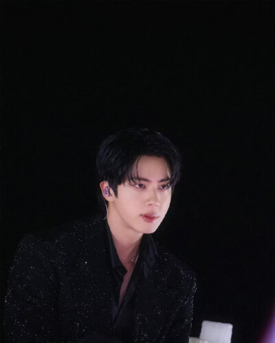 251101
金硕珍更新ins