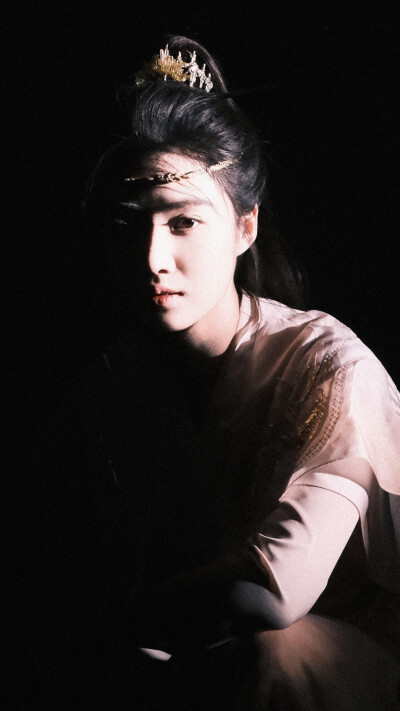 入青云 明意 卢昱晓