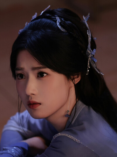 入青云 明意 卢昱晓