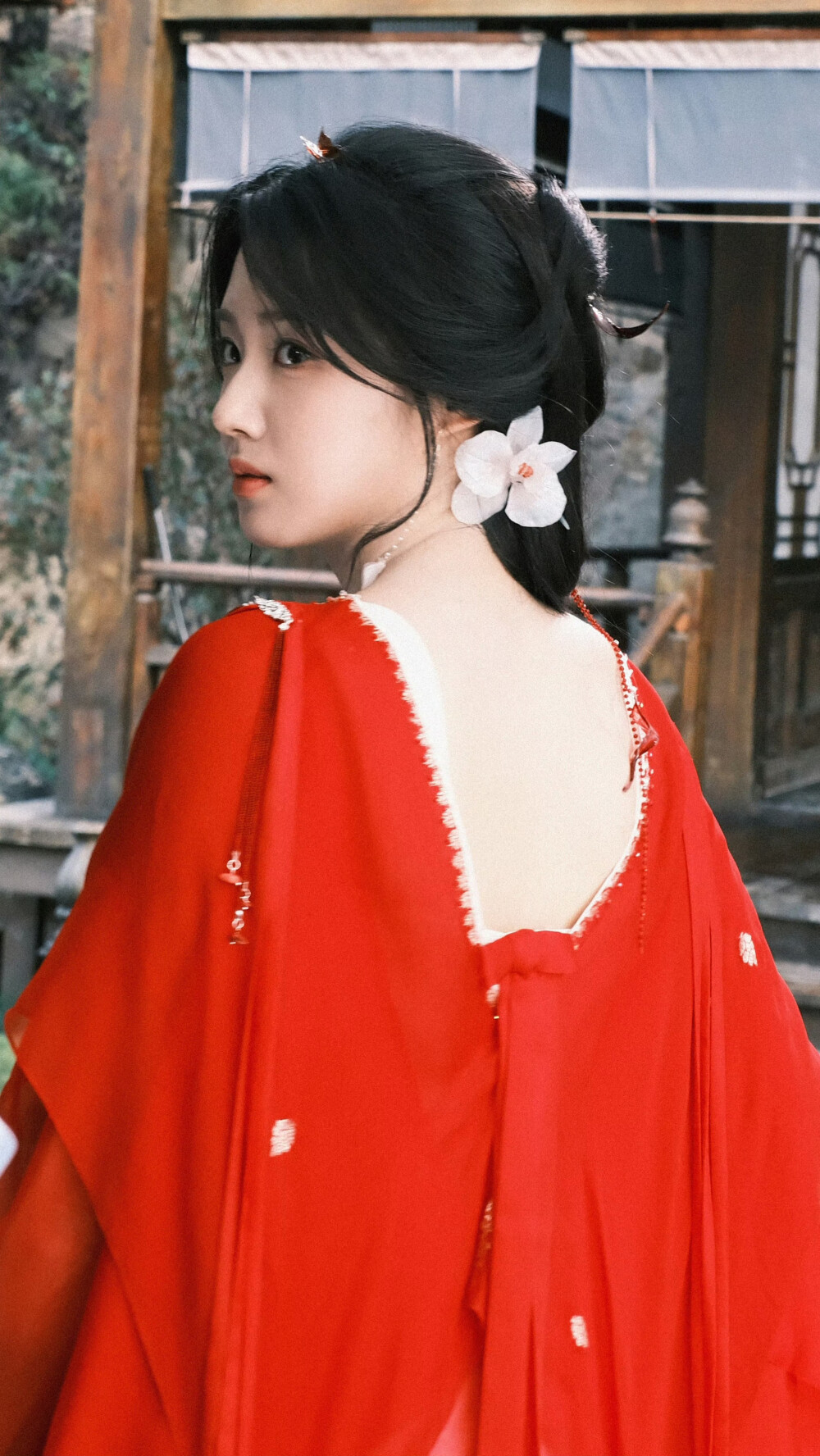 入青云 明意 卢昱晓