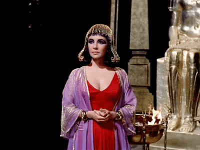 1963年电影《埃及艳后》里的伊丽莎白·泰勒 ​​​