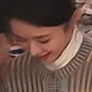 当你的眼睛眯着笑