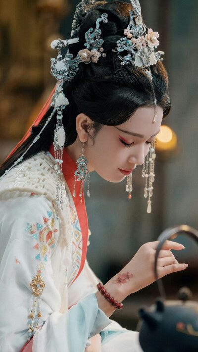 水龙吟 西方桃 陈瑶