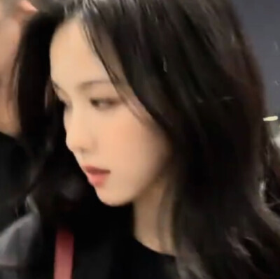 姐姐也可以是冷脸萌