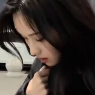 姐姐也可以是冷脸萌